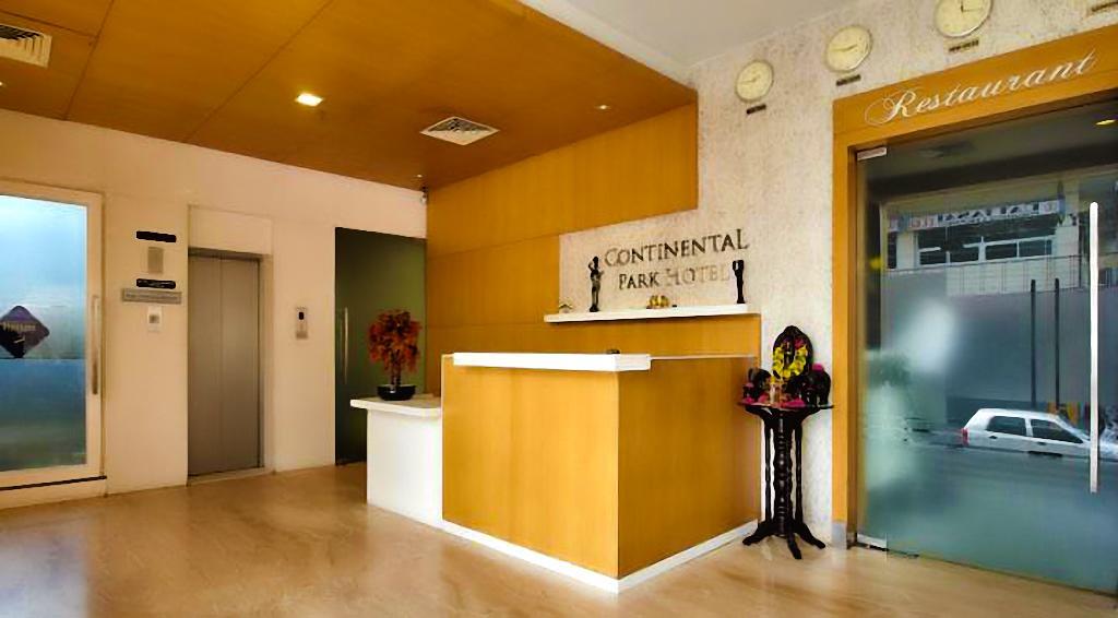 Готель Continental Park Віджаявада Екстер'єр фото